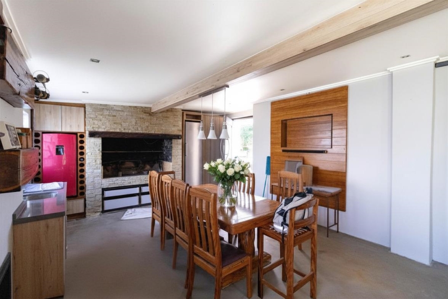 4 Bedroom Property for Sale in Sandbaai Western Cape